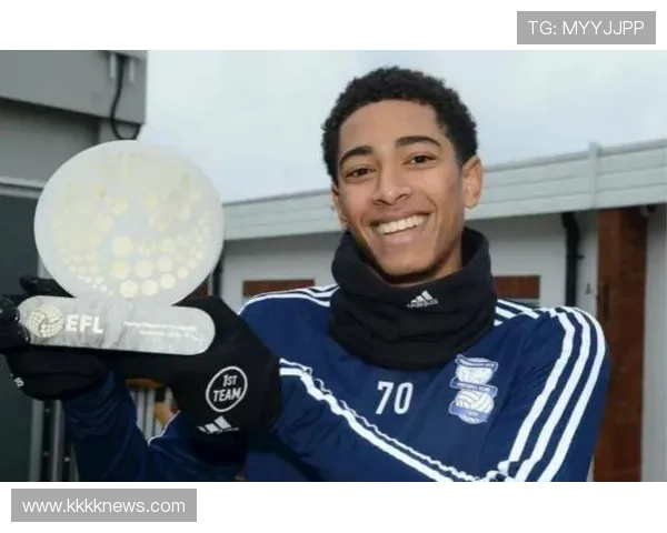 B费 vs 贝林厄姆:组织核心与进攻先锋的全能性结构差异在哪 B费 vs 贝林厄姆:组织核心与进攻先锋的全能性结构差异在哪