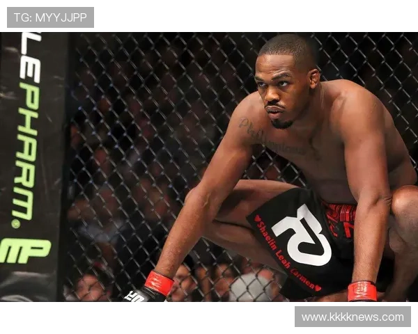 乔恩·琼斯居然放话了，赛场上冷静版怪兽，私下却像隔壁大叔喝着啤酒炸薯条？