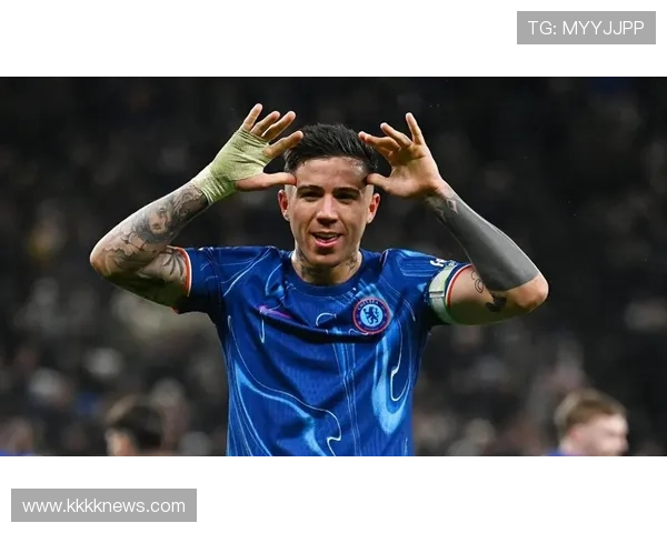 恩佐·费尔南德斯家里冰箱贴全是训练计划，连牛奶保质期都按体脂率标